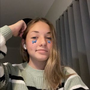 Meet your Posher, Poppi